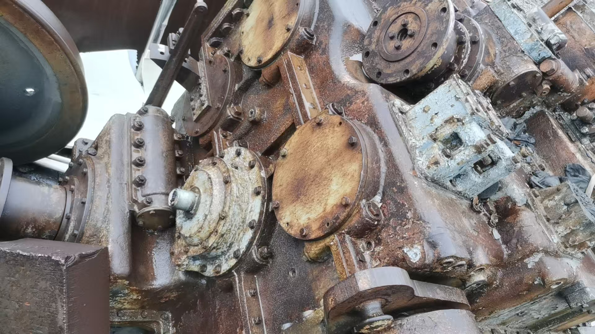 3月9日南京市两台废旧液力传动箱一台废柴油机处置招标公告